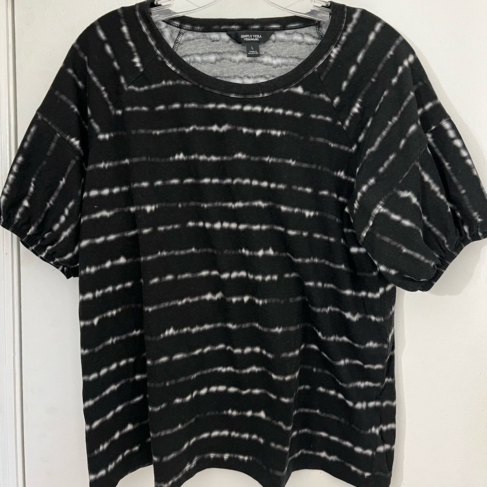 Simply Vera wang black tie dye shirt